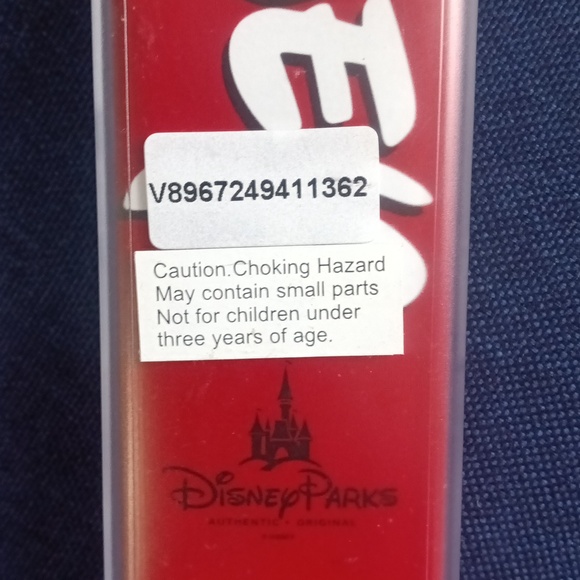 Disney~ Jeweled Red Strap Minnie Mouse Watch NWT NIB 🔥 - Picture 4 of 4